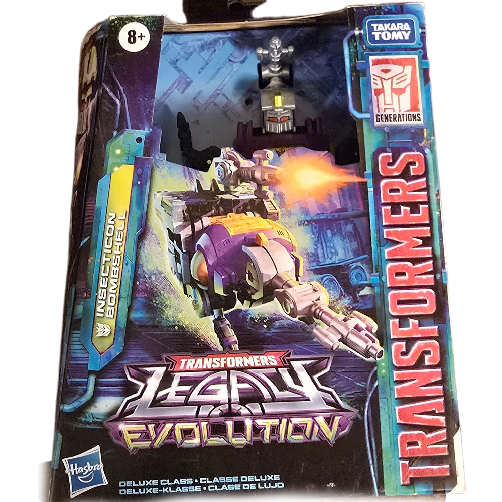 Takara Transformers Legacy Evolution Insecticon Bombshell - Purple and Black - Picture 3 of 4